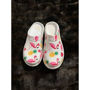 Oofos OOcloog Flamingo Recovery Shoes Clog Womens Size 8 Limited Edition